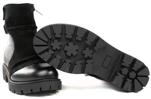 Чёрные зимние ботинки